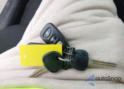 2020 Hyundai Elantra Se z USA, uszkodzony, nr VIN 5NPD74LF8LH526923